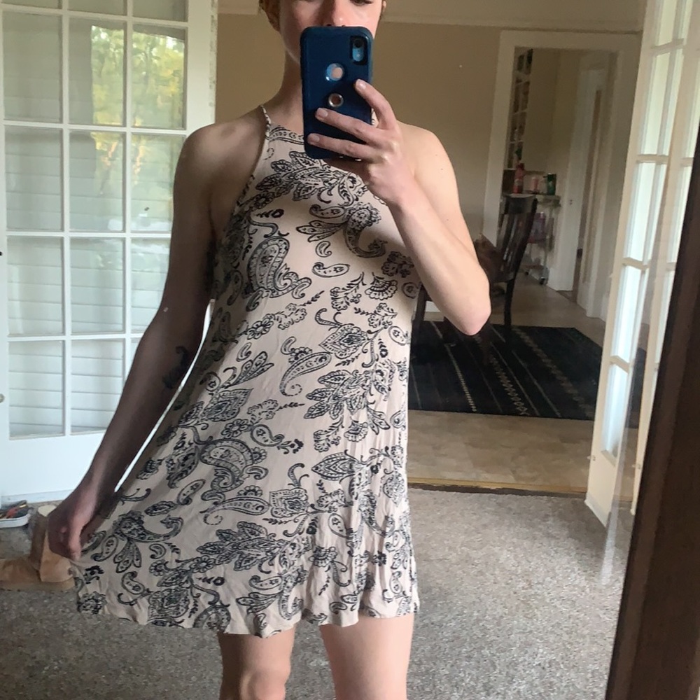 Forever 21 Paisley High Neck Trapeze Dress Size M